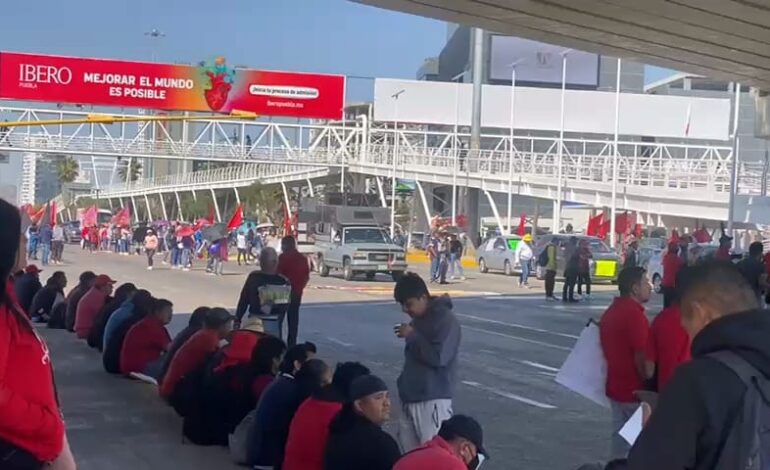 Protesta la 28 de Octubre tras ser expulsados de la Feria de Puebla y estacionamientos