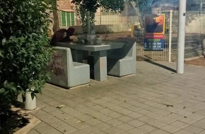 “El Z”, hombre en situación vulnerable, muere junto a unidad del IMSS en La Libertad