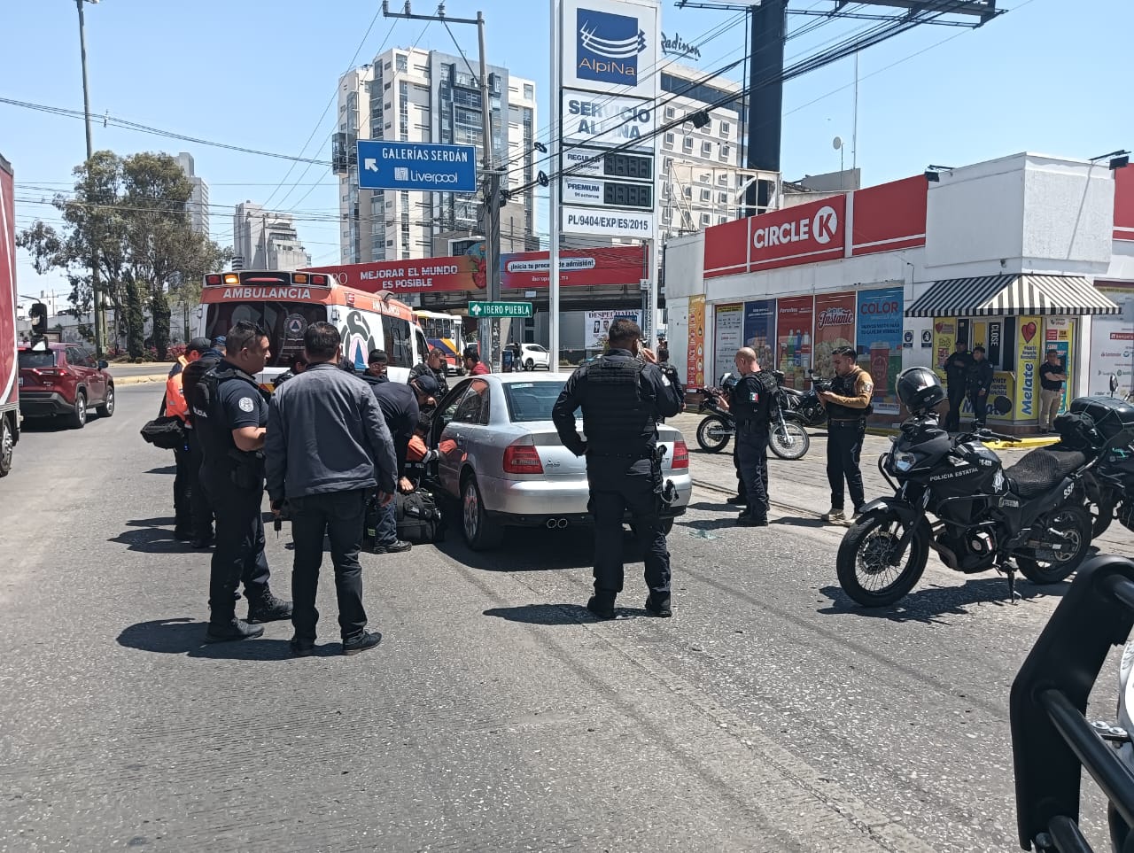Violento asalto en Zavaleta: Balean a cuentahabiente tras retirar 600 mil pesos