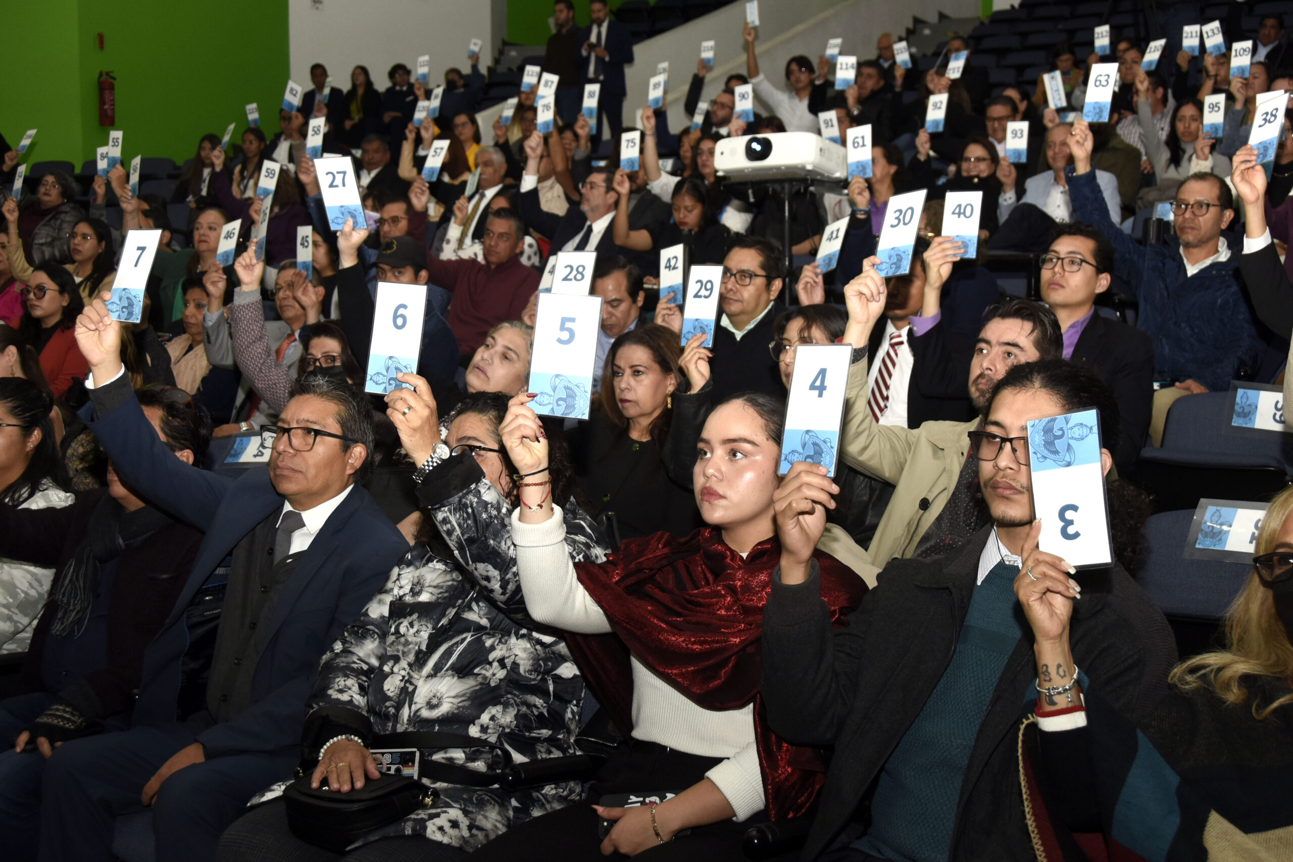 Elecciones BUAP 2025: jornada activa, alta participación y sistema electrónico restablecido