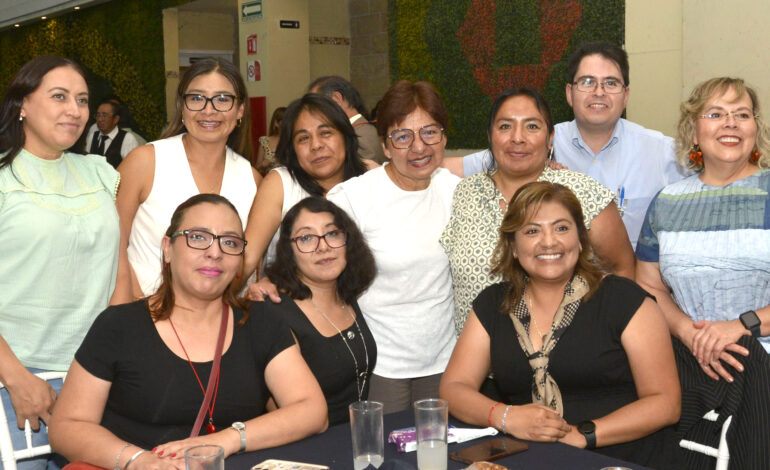 Con entrega y vocación, los docentes libran batallas en las aulas para formar buenos profesionistas: Rectora Lilia Cedillo