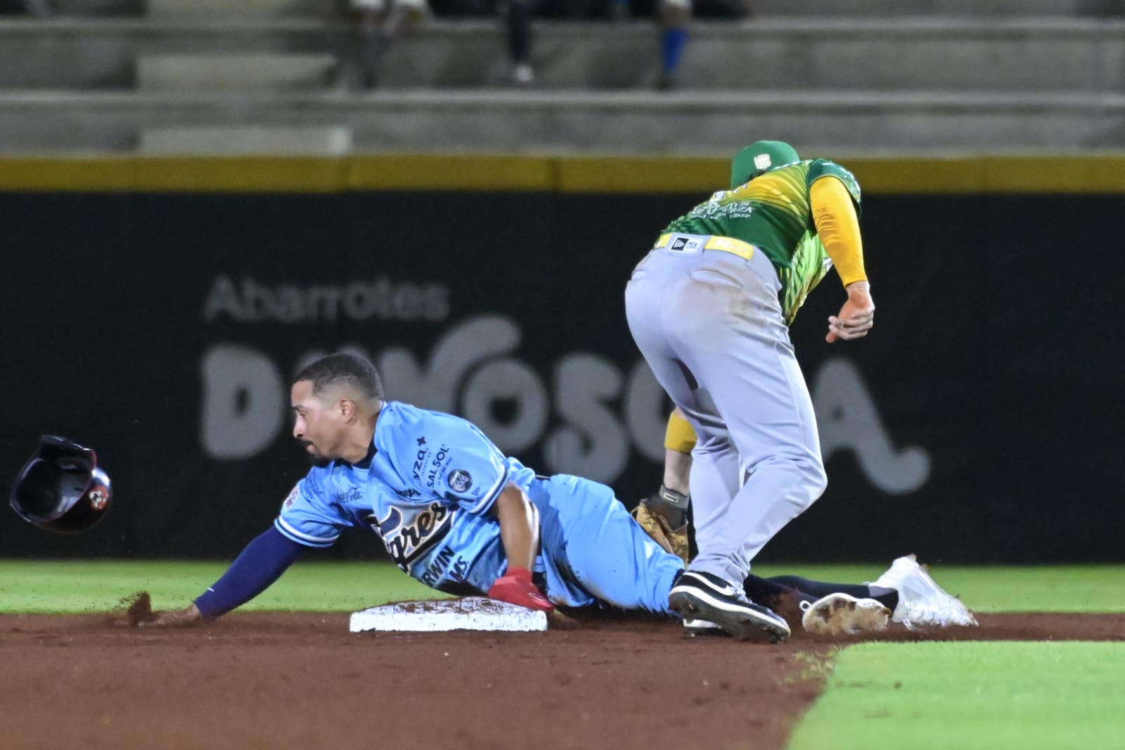 Gran pitcheo de Sánchez y jonrones de Cedrola y Quintero impulsan el triunfo de Pericos sobre Tigres