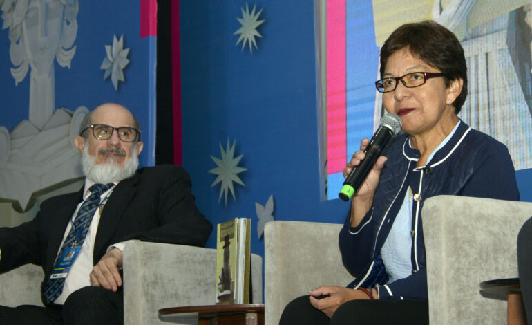 Los microorganismos, primeros seres en colonizar el planeta y los últimos en desaparecer