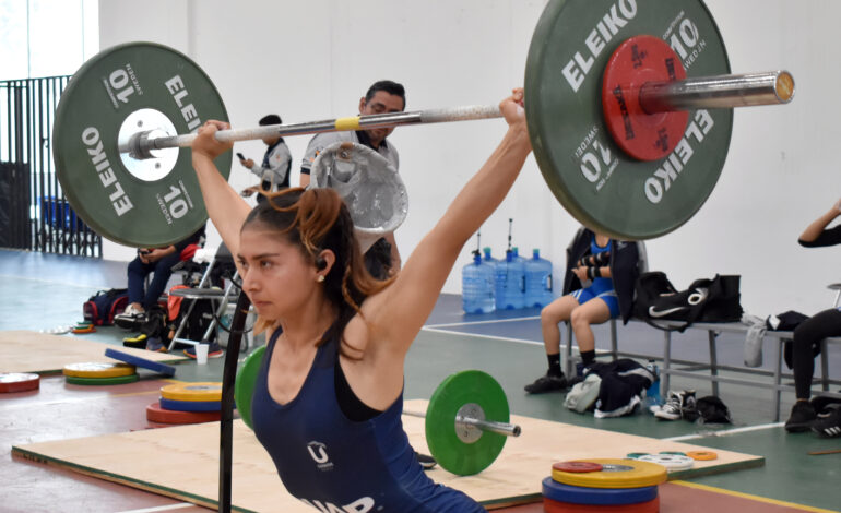 En levantamiento de pesas la BUAP obtiene cinco medallas