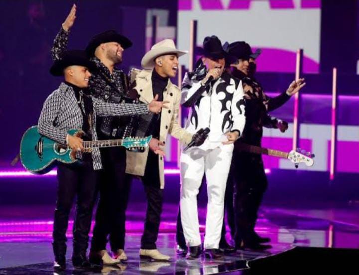 Grupo Firme Llega al Streaming con Concierto Especial en Disney+