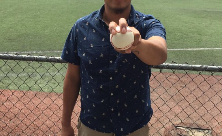 Pericos firma al pitcher zurdo poblano Édgar Torres