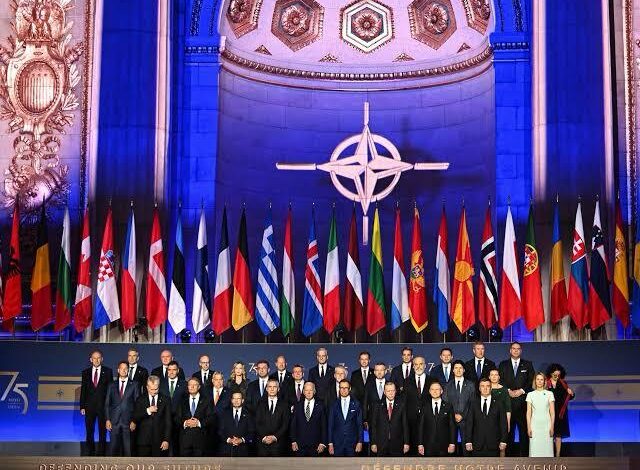 Debaten en la Cumbre de la OTAN Aumento del Gasto Militar ante Rearme Ruso