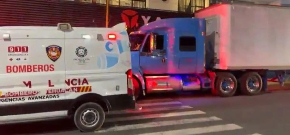 Balean a trailero en intento de asalto sobre la autopista Cuacnopalan–Oaxaca