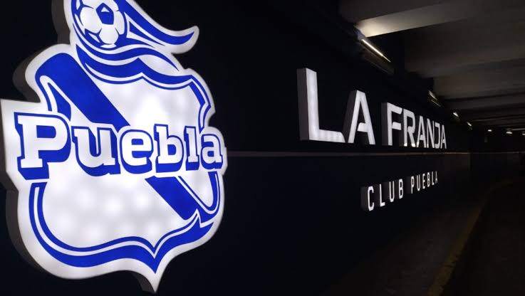 Club Puebla otra vez en líos: denuncian adeudos salariales desde abril
