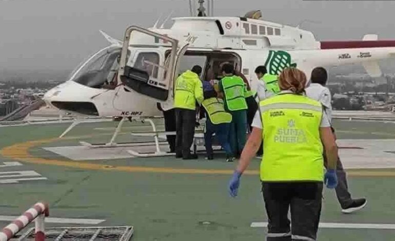 Rescatan a poblano herido en trágico accidente de Guerrero; fue trasladado en ambulancia aérea