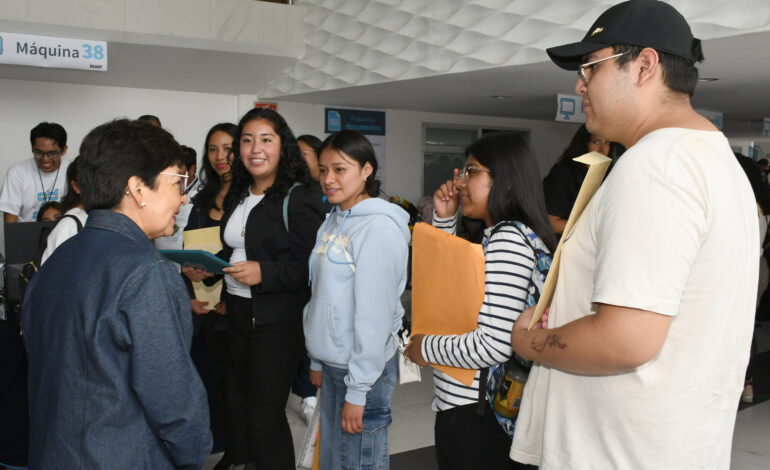 Casi 9 mil jóvenes inician inscripción al nivel superior de la BUAP