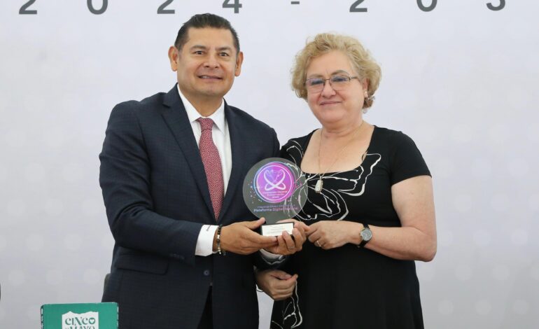 Por manejo transparente de recursos públicos, Gobierno de Puebla obtiene reconocimiento nacional