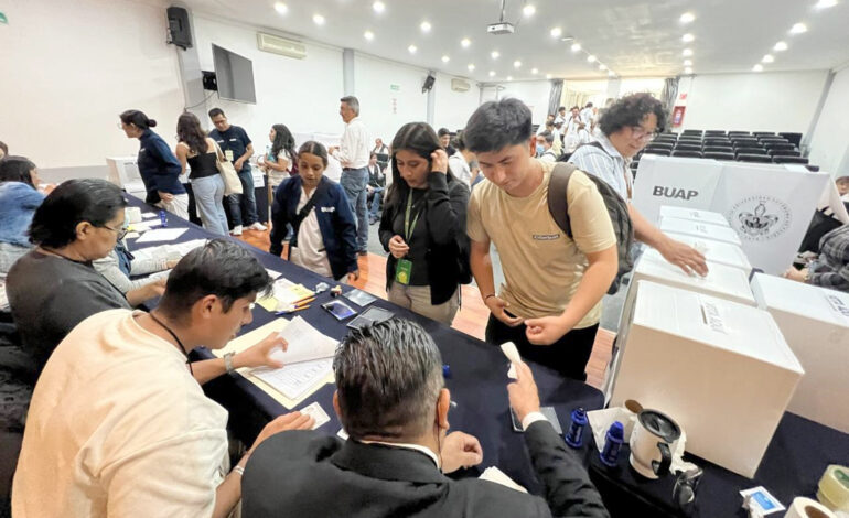 Transcurre jornada electoral en 44 unidades académicas de la BUAP