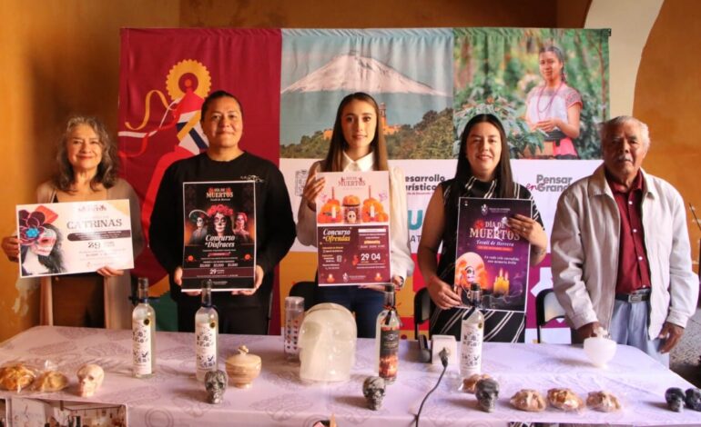 Tecali de Herrera vive su tradición con el gran Desfile de Calaveras y concursos del Día de Muertos