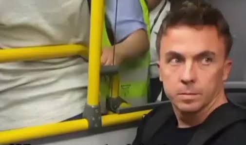 Malcolm el del Metro: Frankie Muniz utiliza transporte de aeropuerto en México