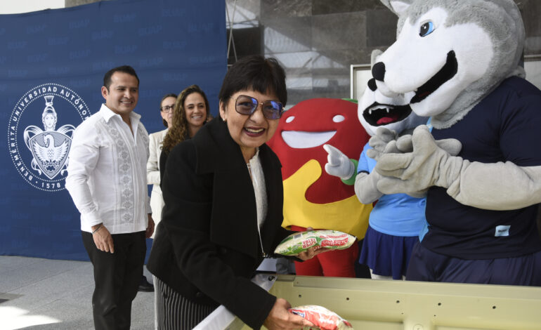 La BUAP inicia la campaña «Échale los kilos, donación de arroz y frijol 2025»