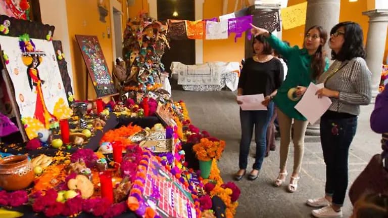 Puebla distingue a los ganadores de “Letras Poblanas” y del 55º Concurso de Ofrendas