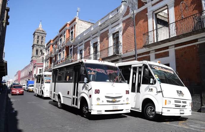 Transporte público en Puebla: imprudencia al volante y sanciones que no frenan el riesgo