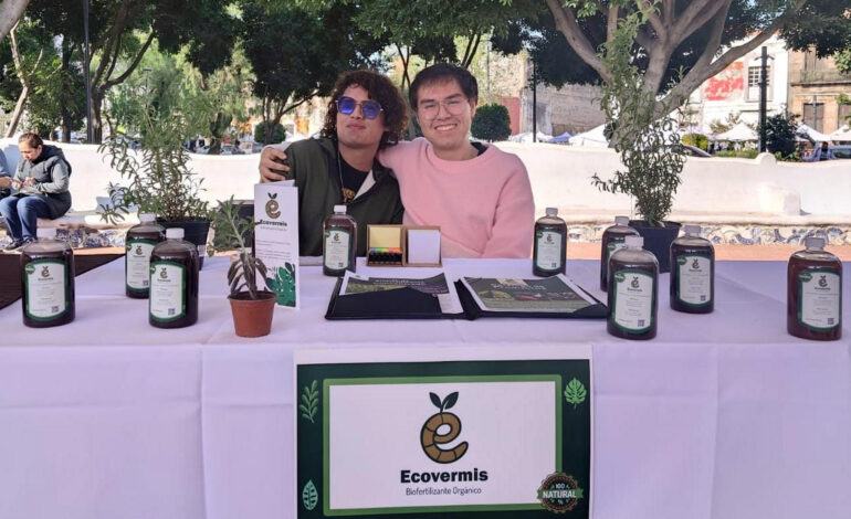 Ecovermis, biofertilizante líquido orgánico a partir de la degradación de plásticos