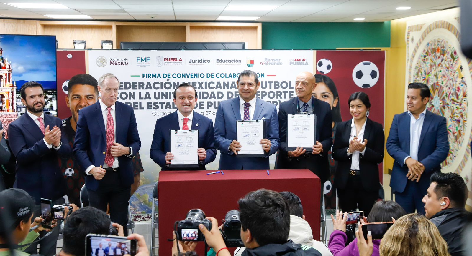 FEMEXFUT Y Gobierno Estatal firman convenio para impulsar talentos  en UDEP