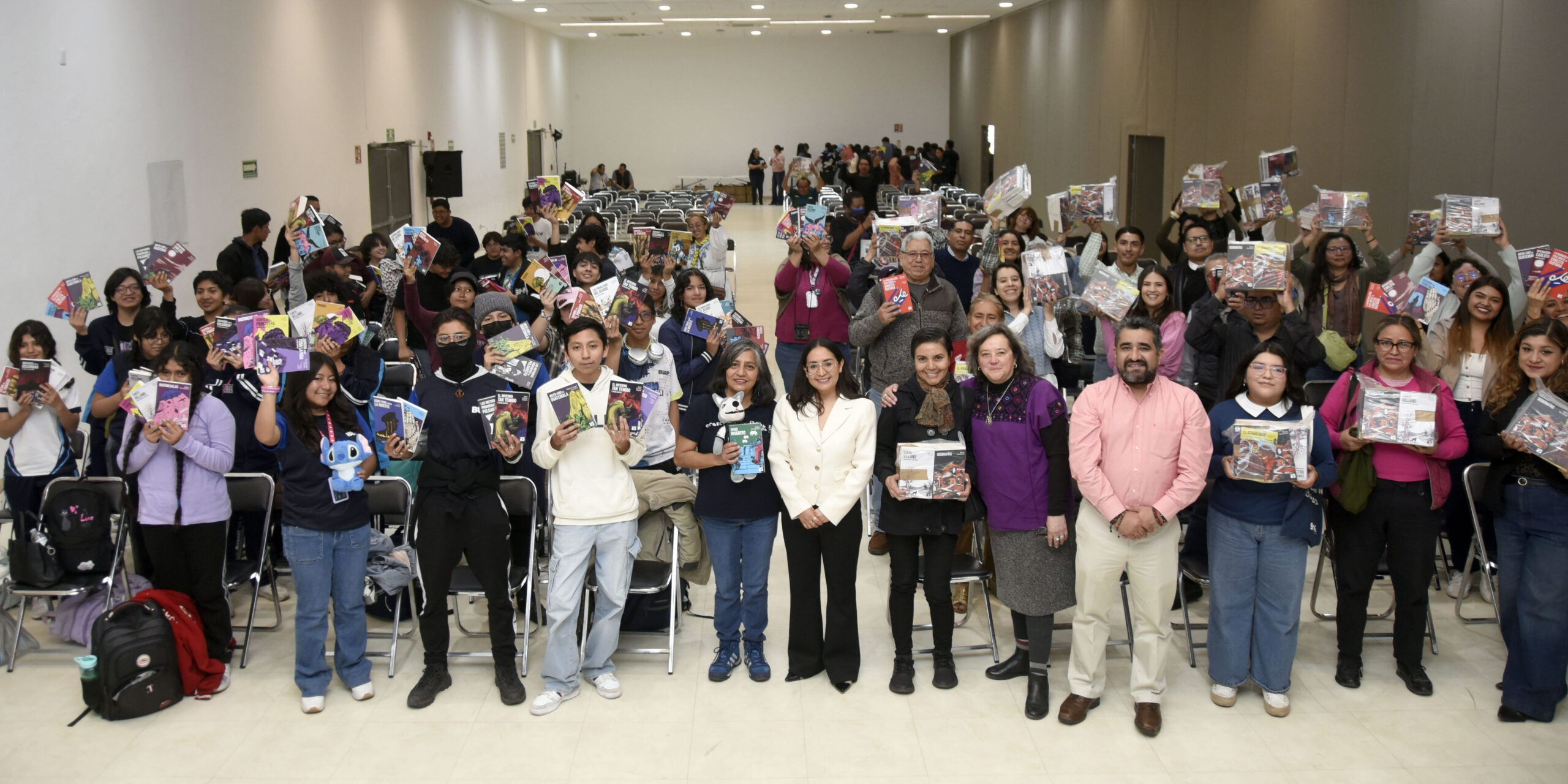 Forman BUAP y Fondo de Cultura Económica lectores responsables