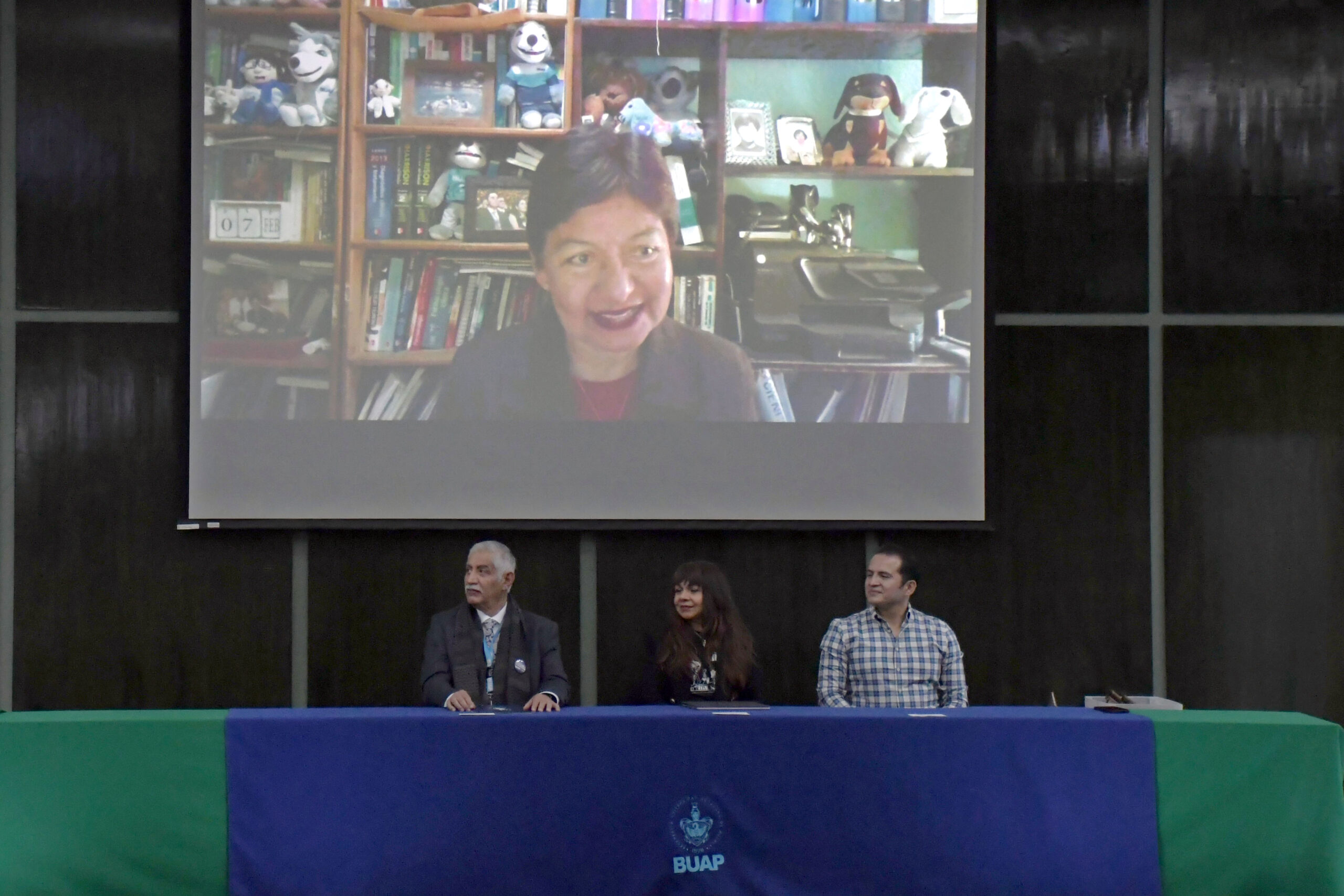 Inspira BUAP a las futuras científicas y reconoce el talento de las mujeres en la ciencia y la tecnología