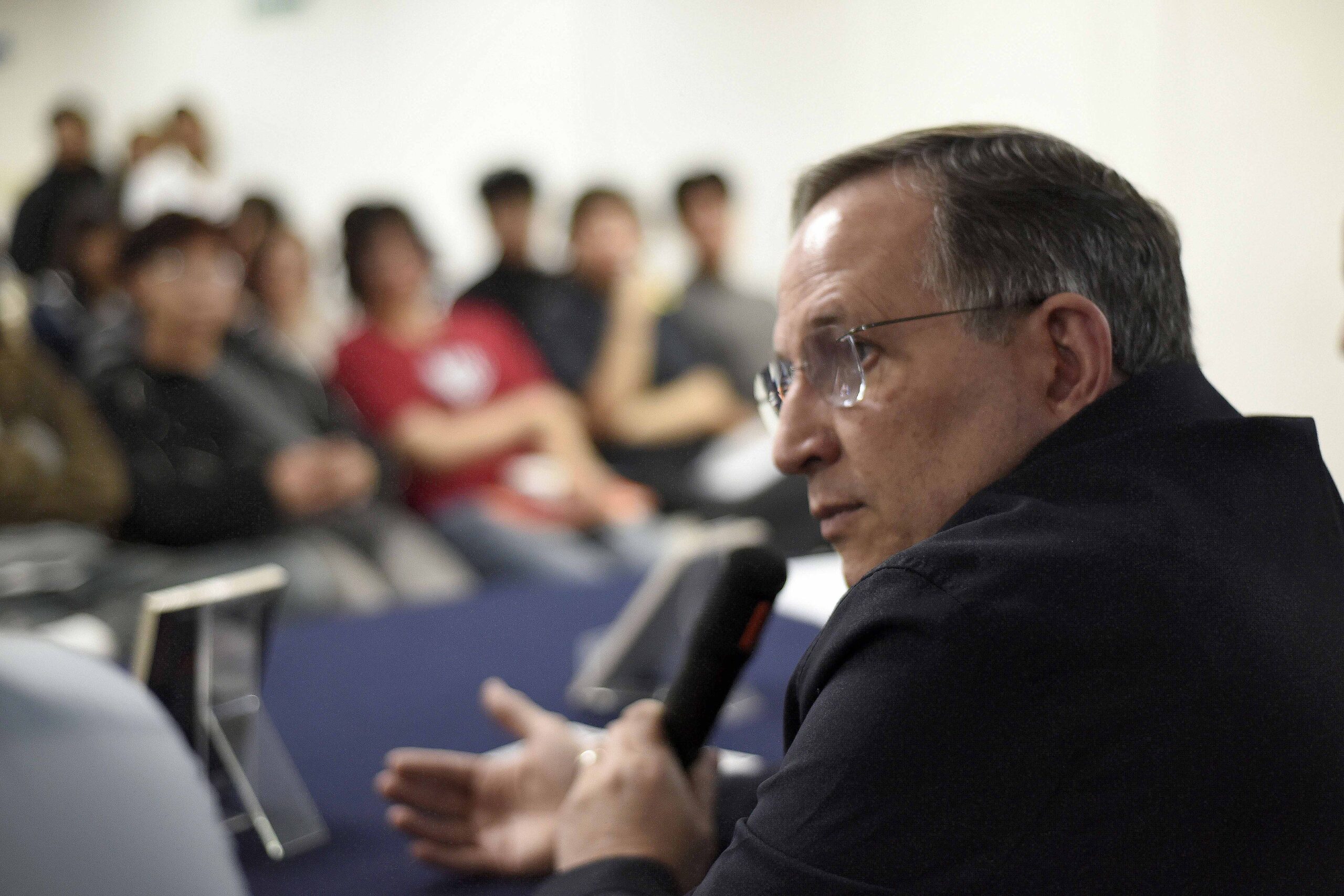 Leer y escribir es el territorio de la libertad: Pedro Ángel Palou