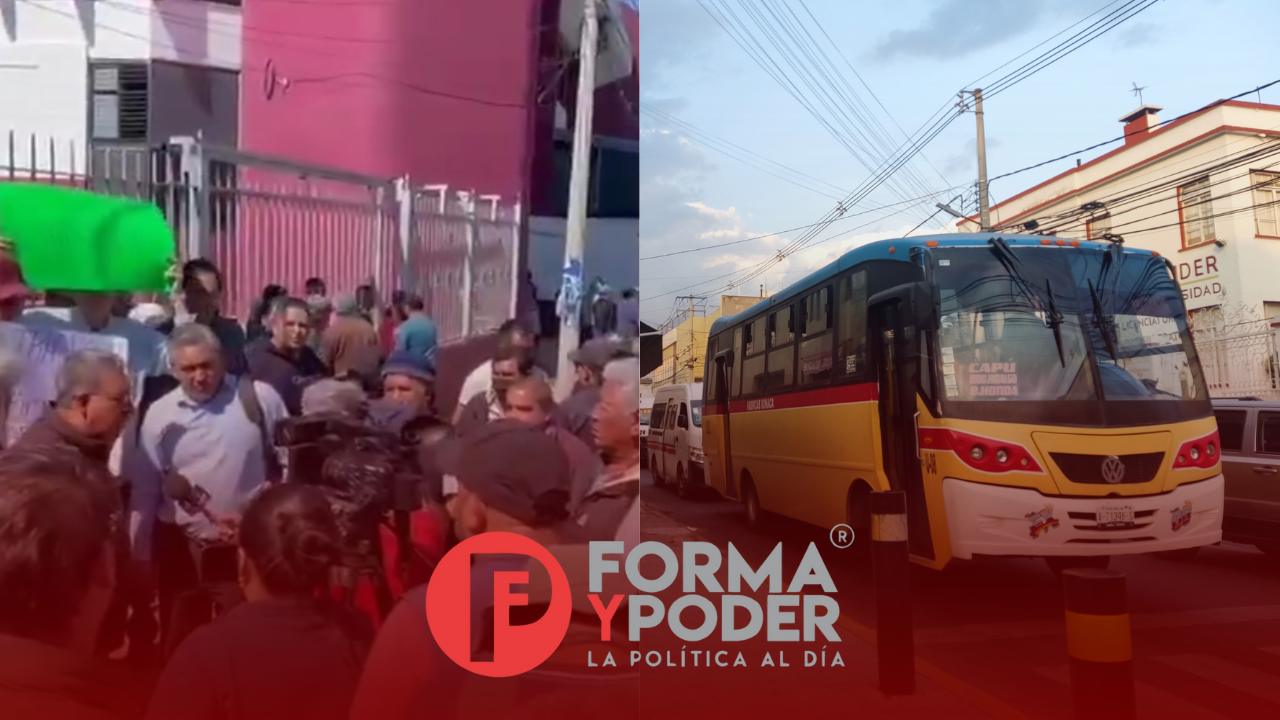 Transportistas de Puebla protestan contra operativos que sancionan a unidades que no realizaron la revista vehicular