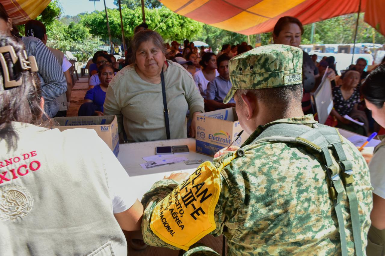 Entrega de apoyos del gobierno de México en Puebla por tormenta Jerry