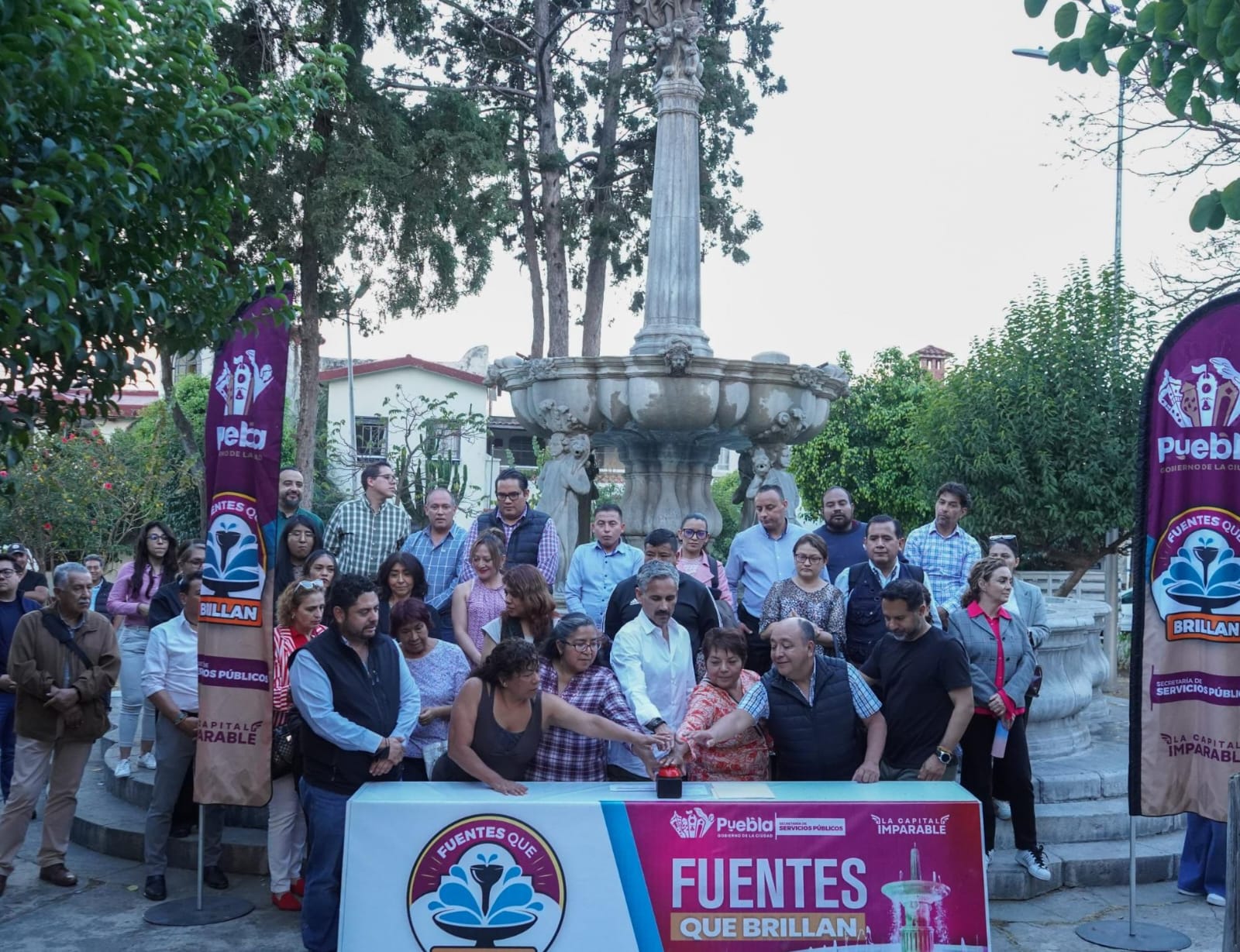 Entrega Gobierno de Pepe Chedraui mantenimiento integral de la fuente del Parque Habana