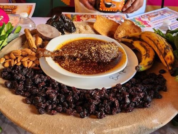 Festival del Mole Miahuateco reúne tradición y sabor en Puebla