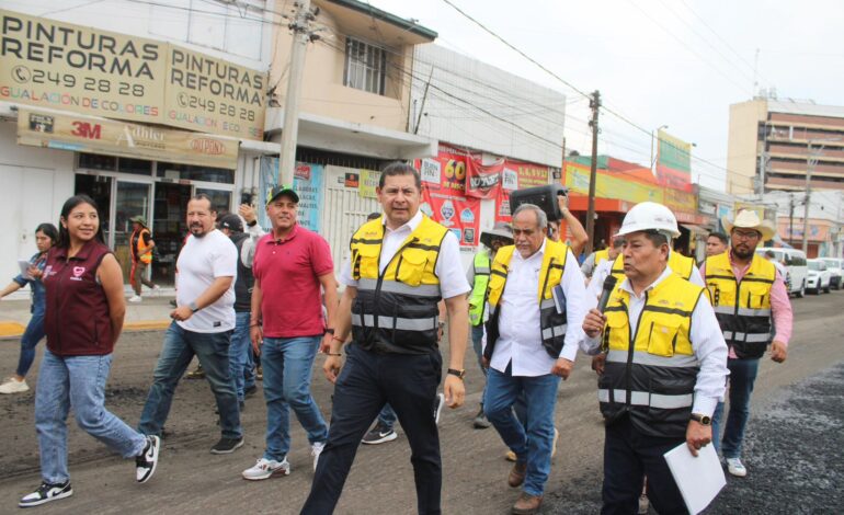 Alejandro Armenta Mier supervisa rehabilitación de la Avenida Prolongación Reforma