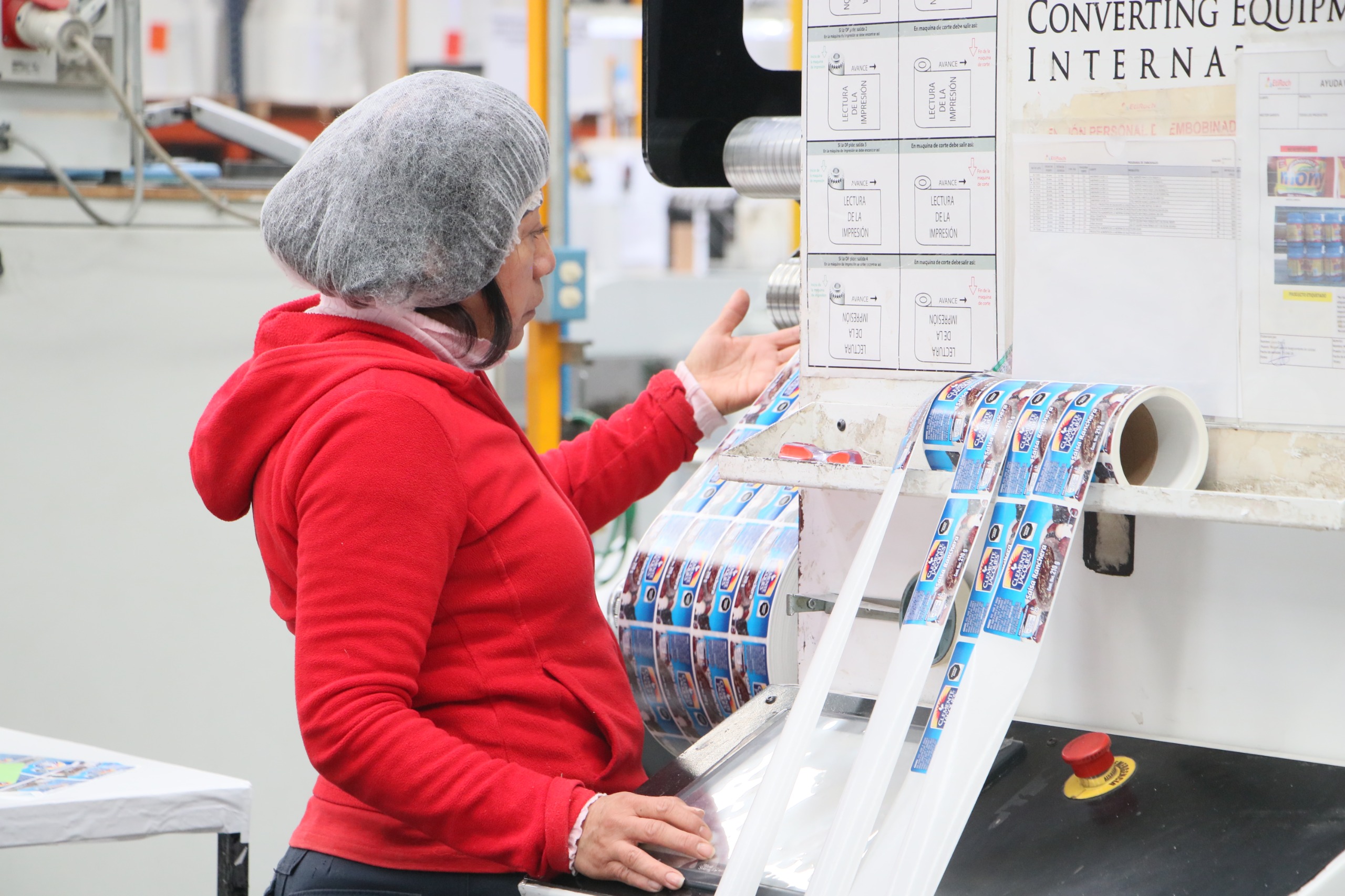 Puebla reduce pobreza laboral y consolida recuperación económica