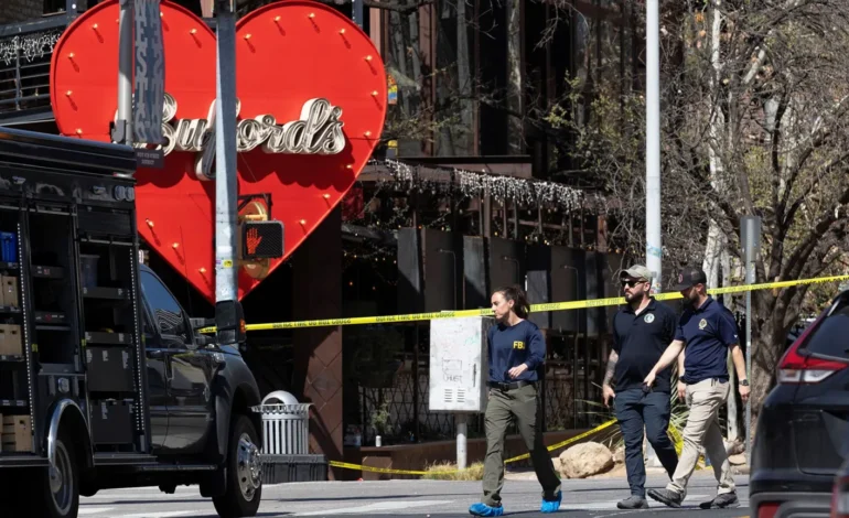 Tiroteo en bar de Texas deja tres fallecidos; FBI lo investiga como posible acto terrorista