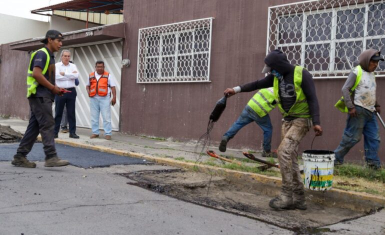 Avanza Gobierno de Pepe Chedraui con la Campaña Capitalina Bacheando Puebla