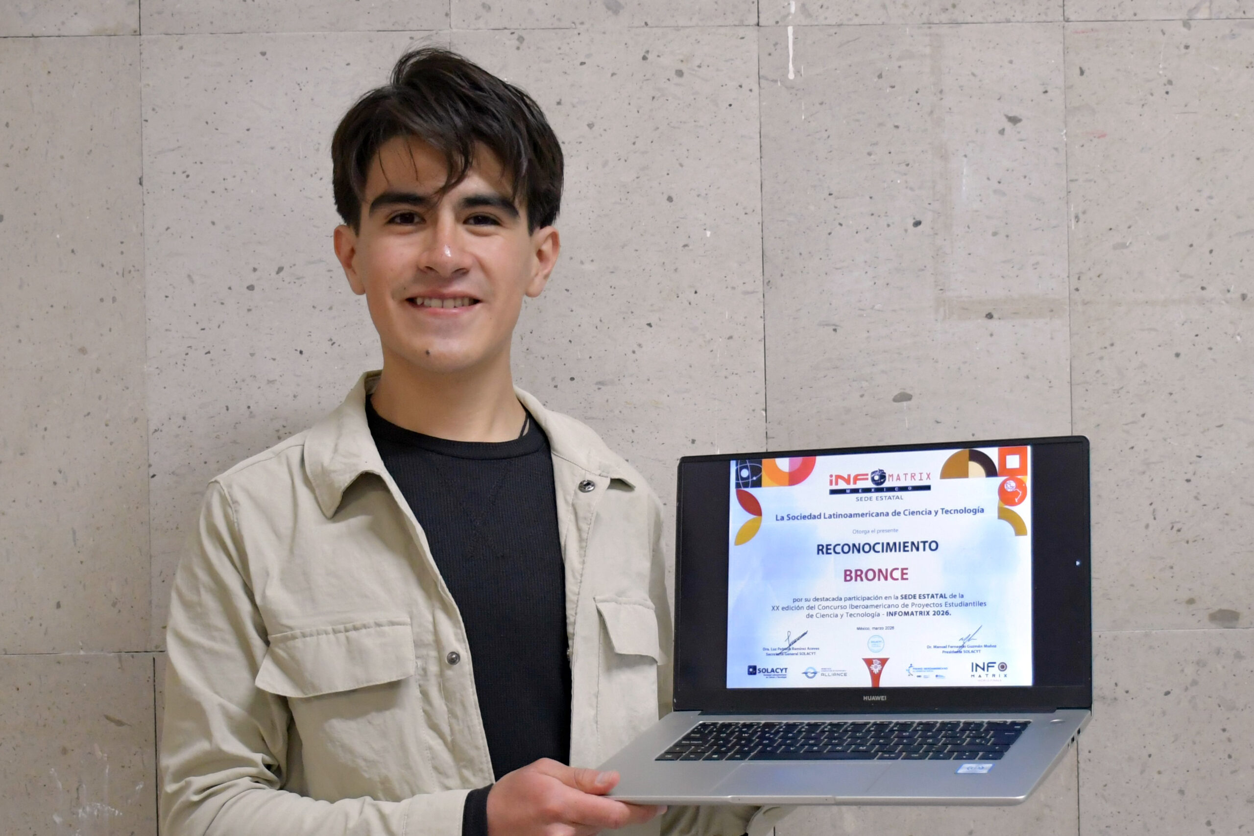 Estudiante BUAP obtiene medalla de bronce en Infomatrix Puebla 2026