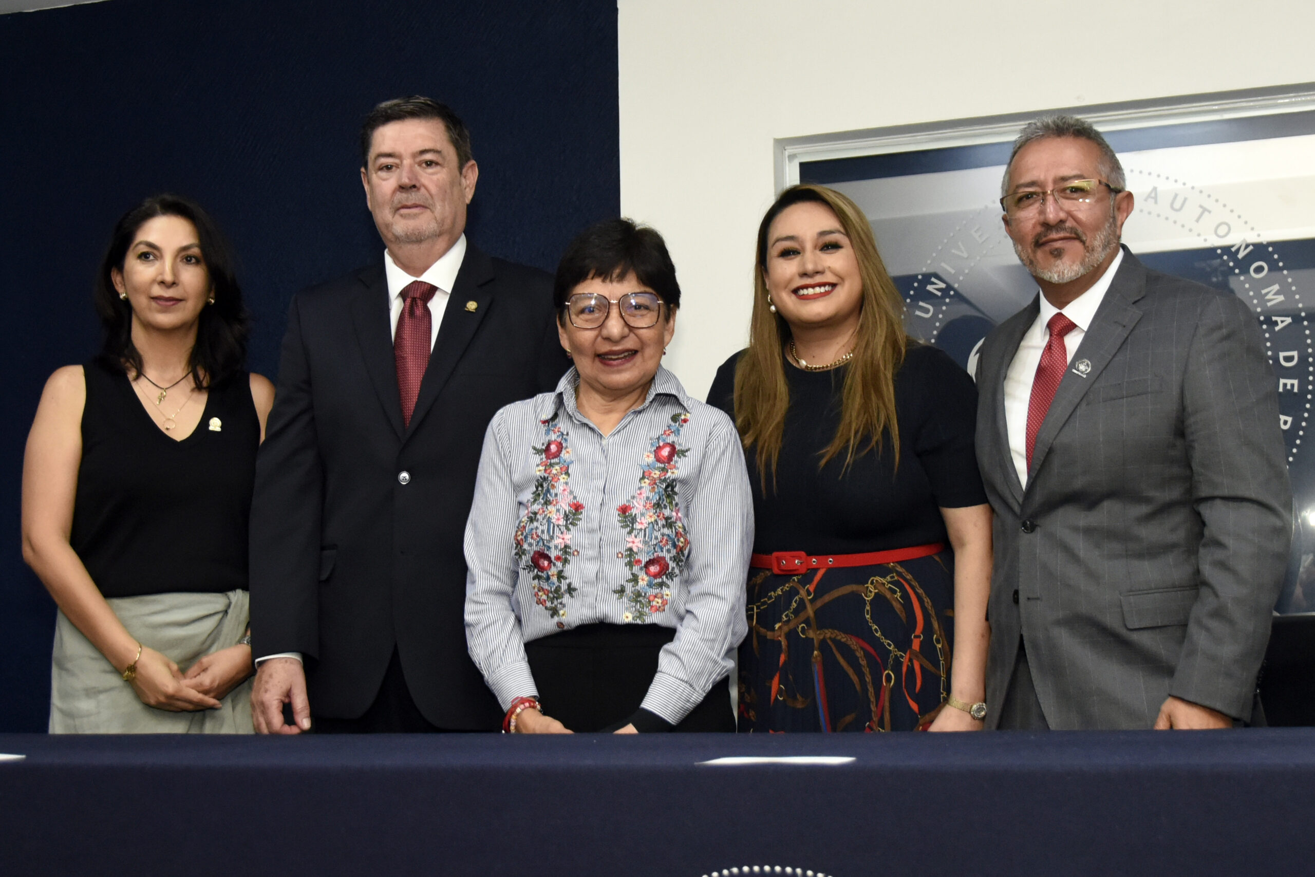 Rectora Lilia Cedillo reconoce el labor social de la Facultad de Estomatología