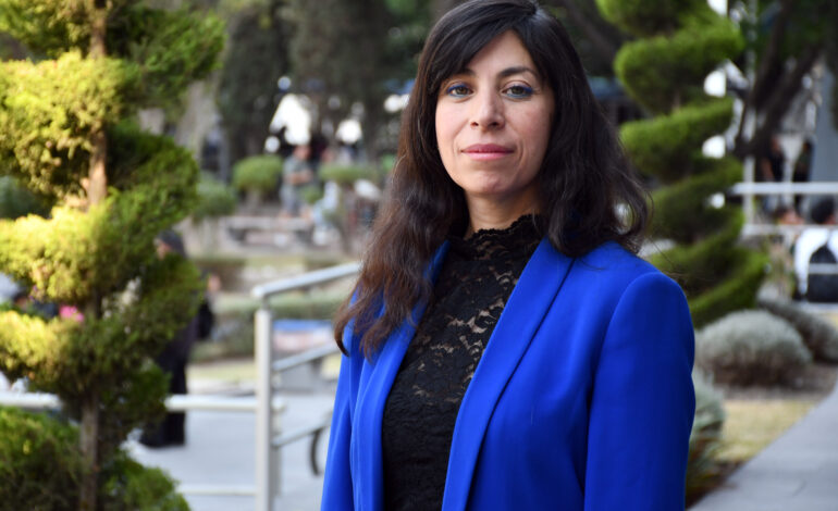 Estudiante BUAP publicó obra en feria de libro de Nueva York