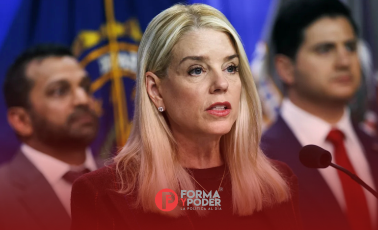 Trump anuncia la destitución de Pam Bondi como fiscal general de Estados Unidos
