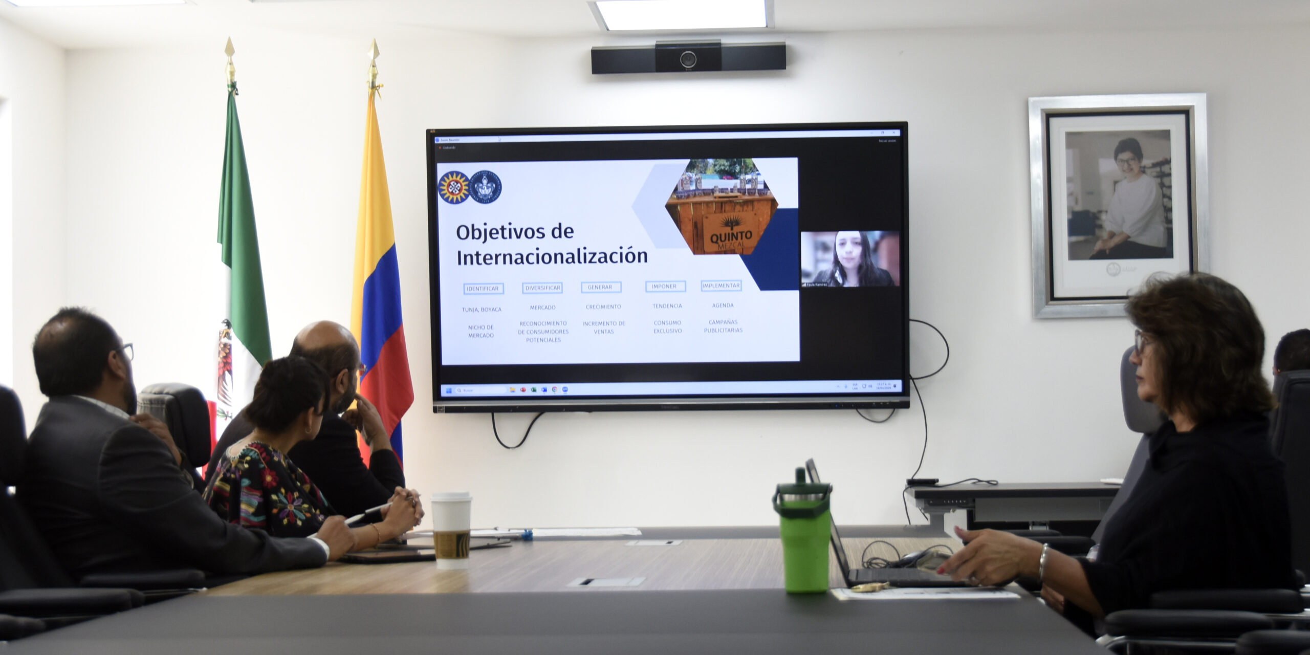 Estudiantes obtienen titulación por la BUAP y la Universidad de Santo Tomás-Tunja, Colombia