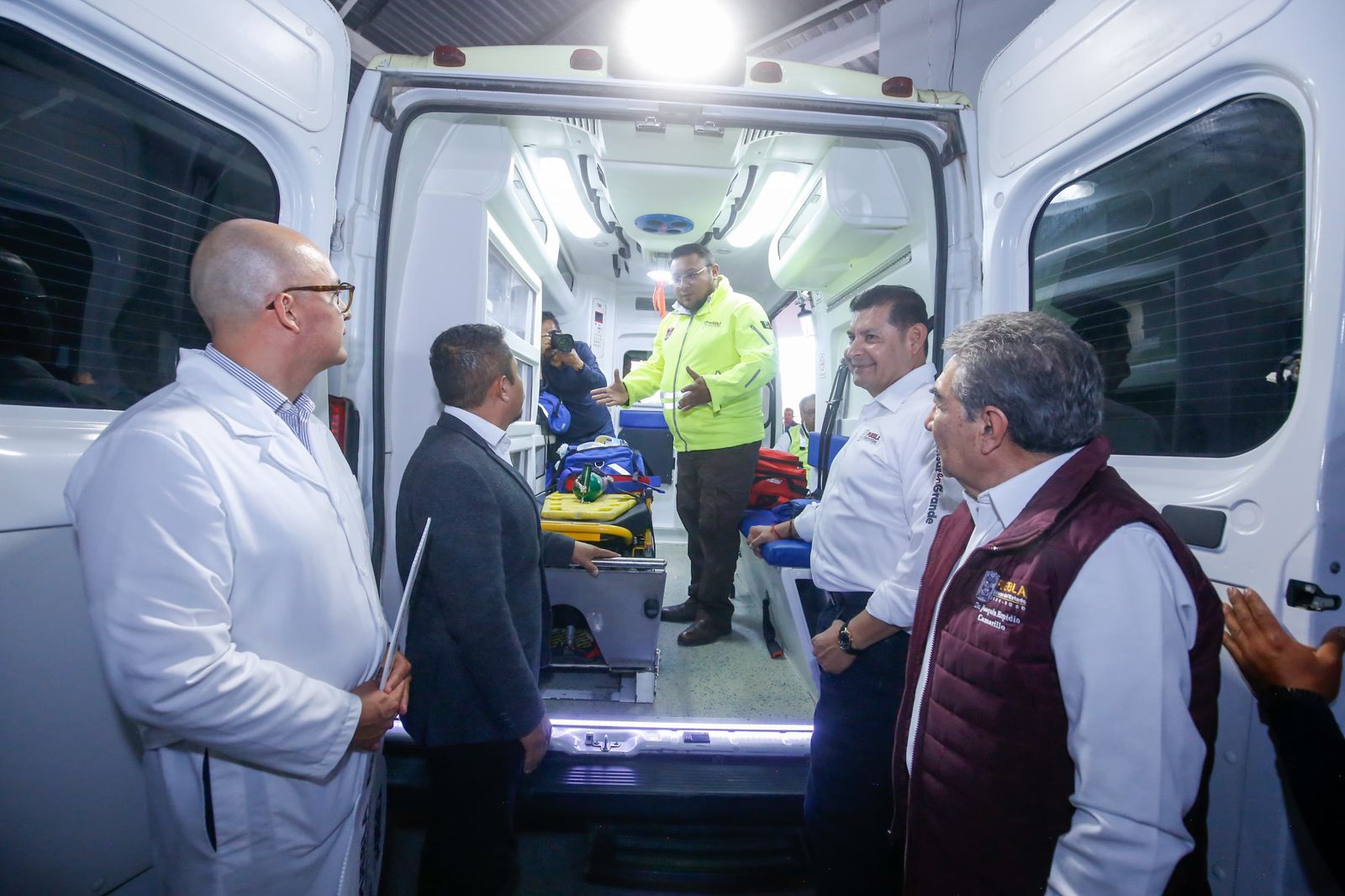 Alejandro Armenta impulsa inversión en seguridad y obra comunitaria en San José Chiapa