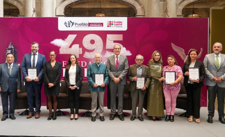 Entrega Pepe Chedraui premios al mérito ciudadano en artes, cultura y patrimonio cultural