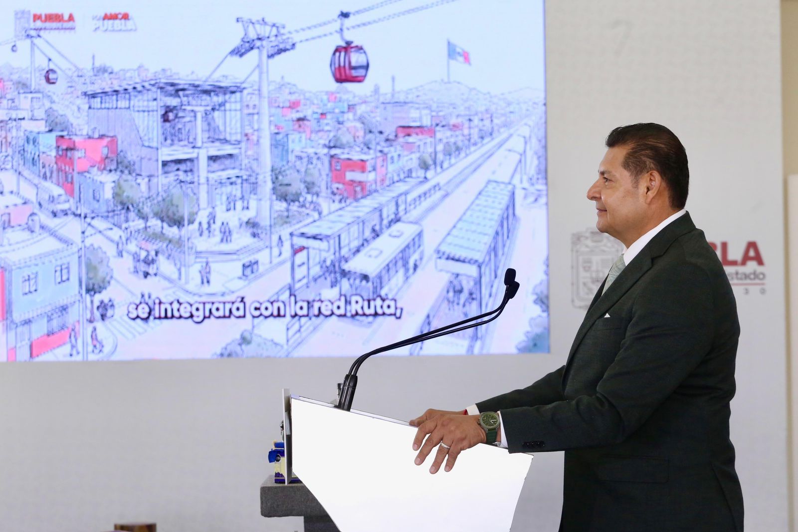 SISTEMA DE TRANSPORTE POR CABLE, ECONÓMICO, RÁPIDO Y PROTEGE EL MEDIO AMBIENTE: ARMENTA MIER