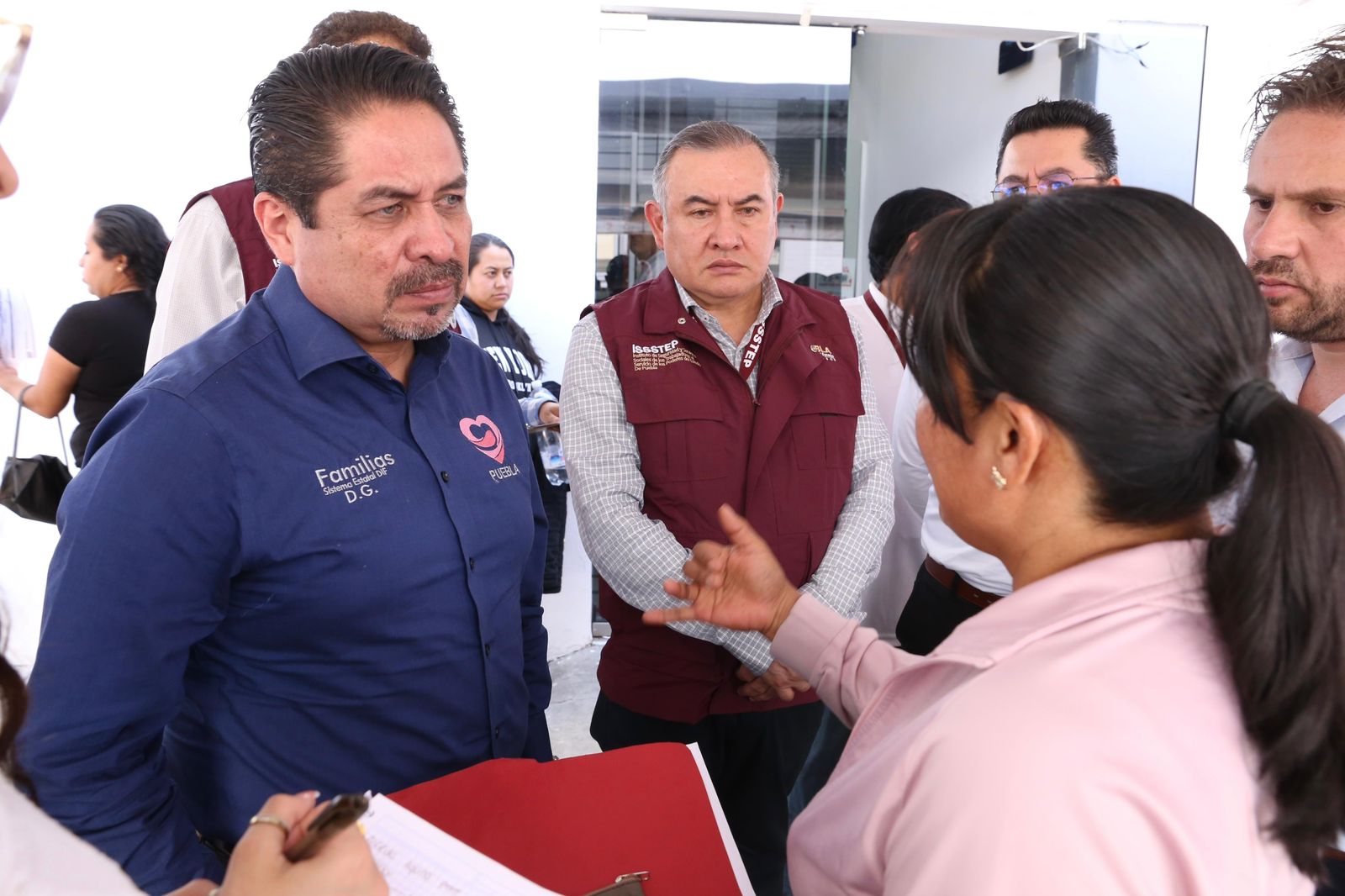 Con escucha y cercanía, el SEDIF e ISSSTEP fortalecen atención directa a derechohabientes