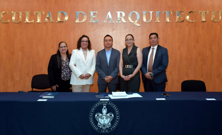 Carola Santiago Azpiazu, directora de la Facultad de Arquitectura de la BUAP presenta su Primer Informe de Labores