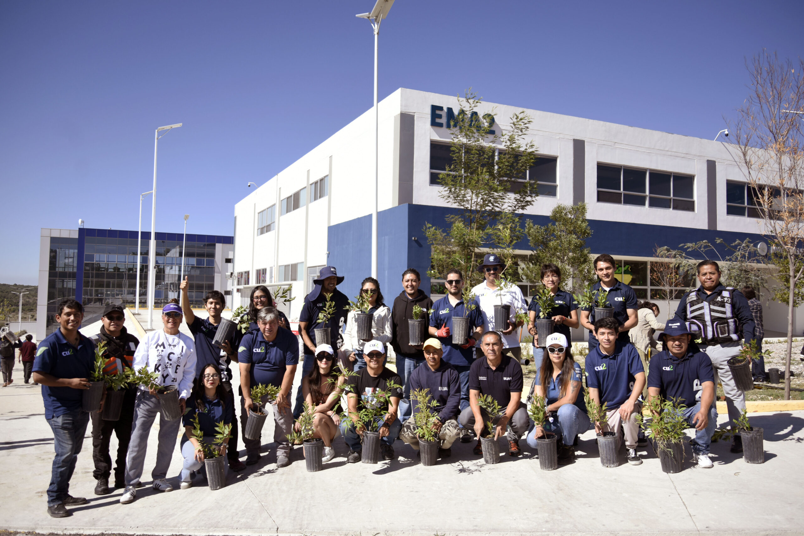 Alumnos de la BUAP realizan la segunda jornada de reforestación en CU2