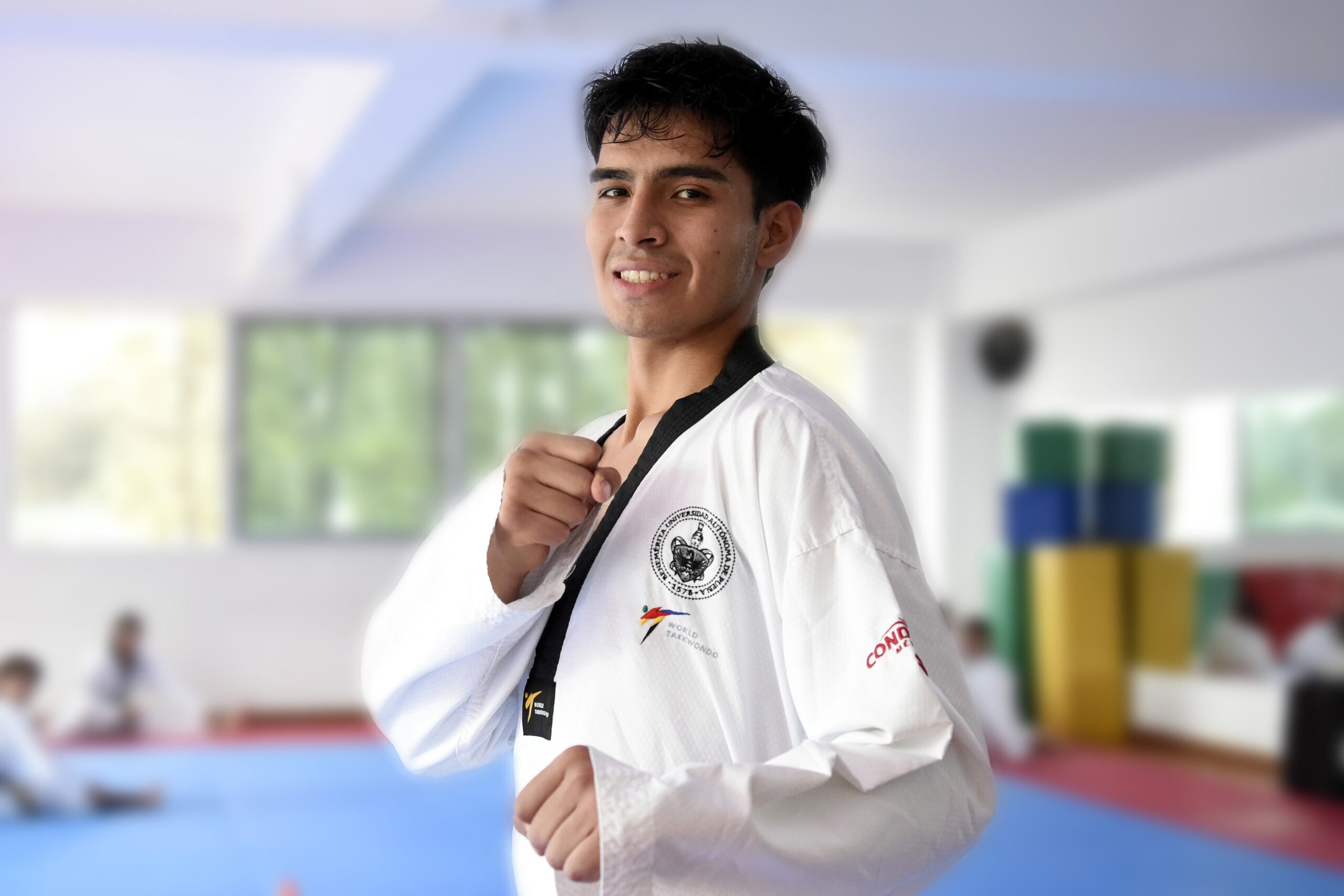 Estudiante de administración de la BUAP clasifica a la Olimpiada Nacional de Taekwondo
