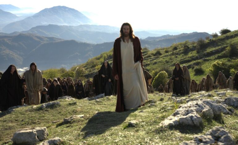 Mel Gibson anuncia retraso en el estreno de los dos capítulos de «La Resurrección de Cristo»