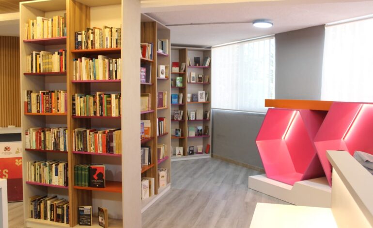 Puebla suma cuatro bibliotecas «Elena Poniatowska»