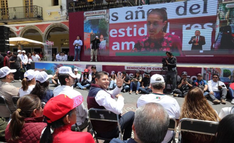 Se presenta la rendición de cuentas de la presidenta Sheinbaum en el zócalo de Puebla